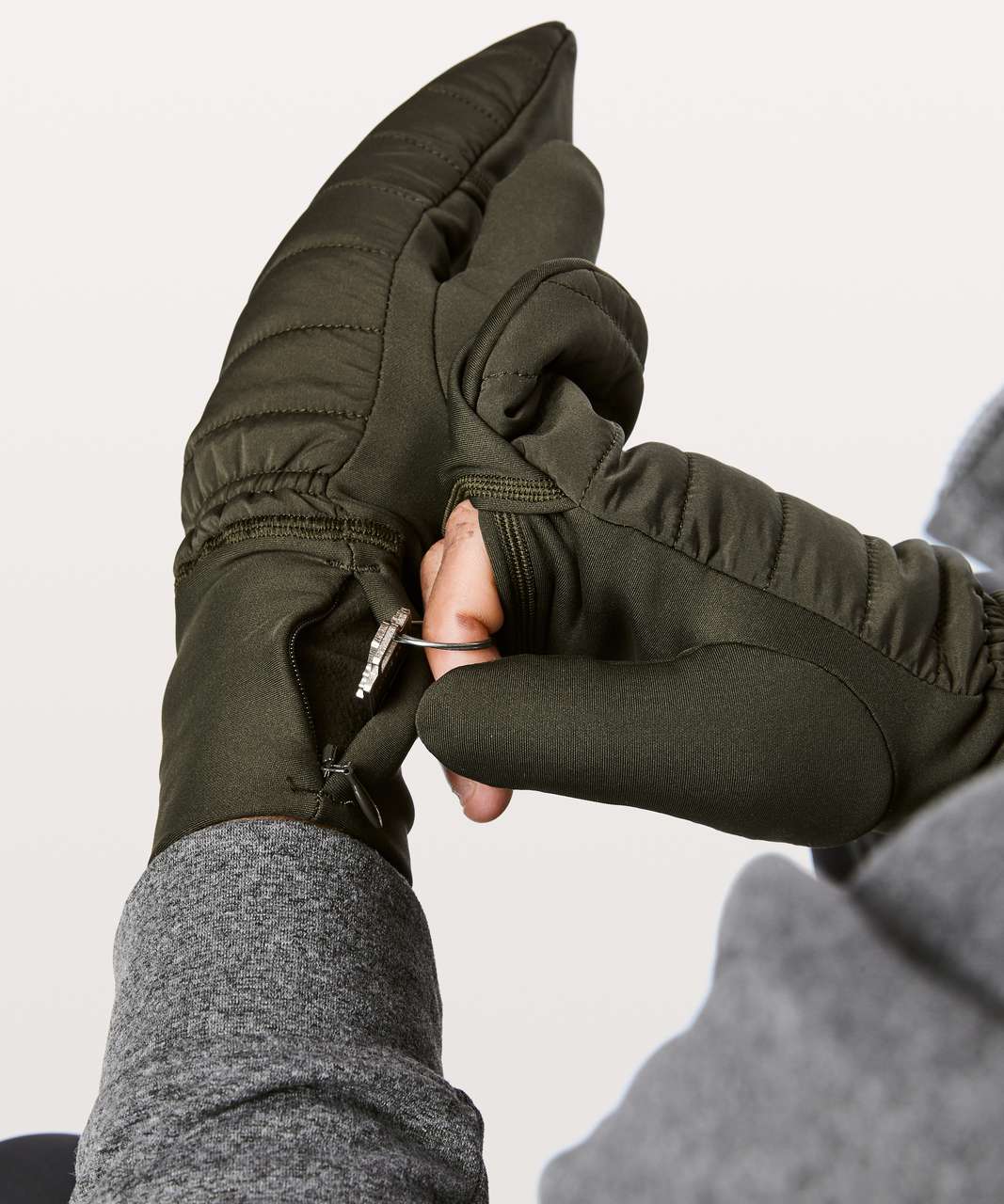 lululemon pinnacle warmth mittens