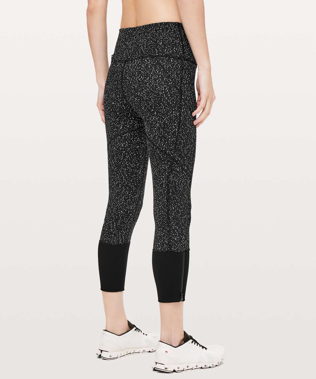 Lululemon Rebel Runner Crop - Magnetized Jacquard Black White / Black