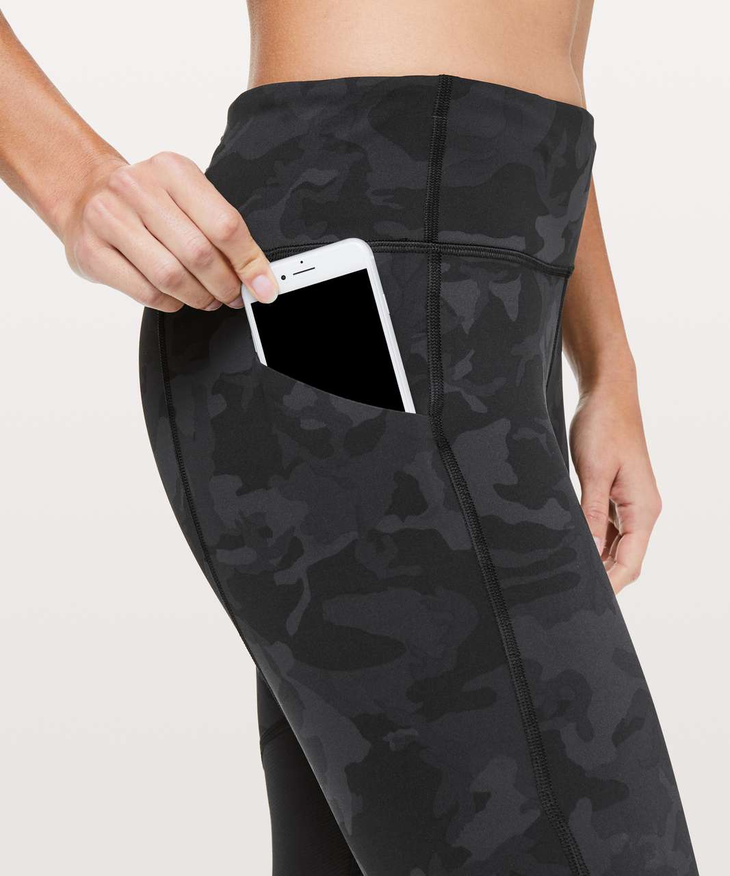 Lululemon Pace Rival Crop *22 black Camo size 4