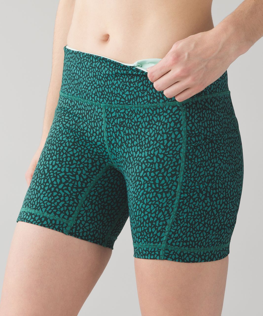 Lululemon Speed Track Short - Miss Mosaic Hunter Green Deep Green