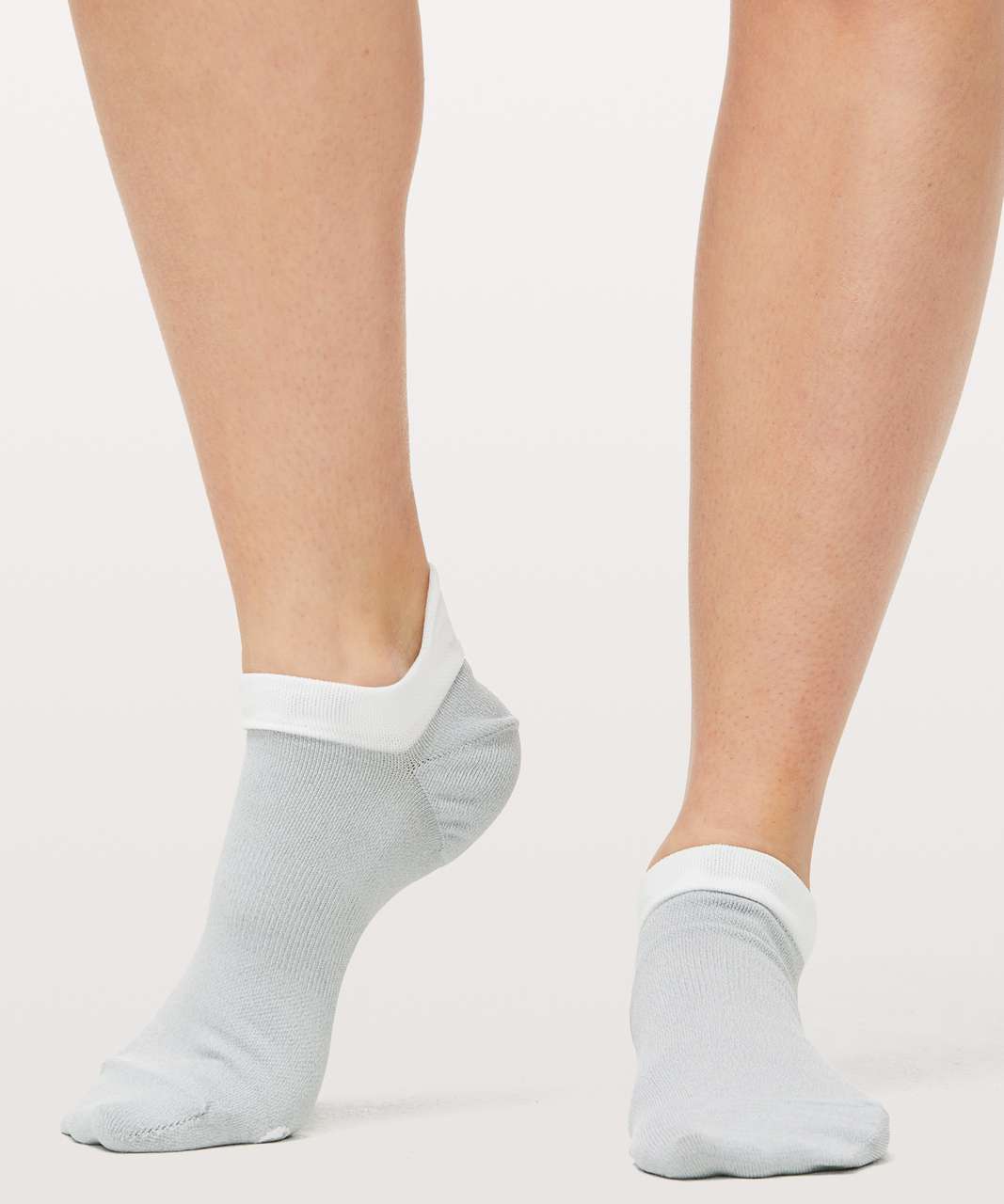 Lululemon Light Speed Sock *Silver - Light Cast / White