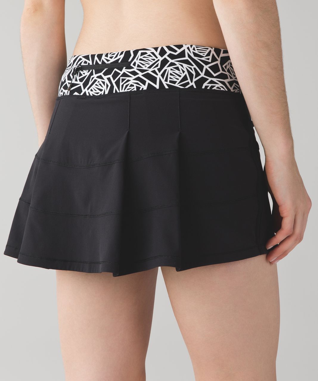 Lululemon Pace Rival Skirt II (Regular) - Black / Posey Black White