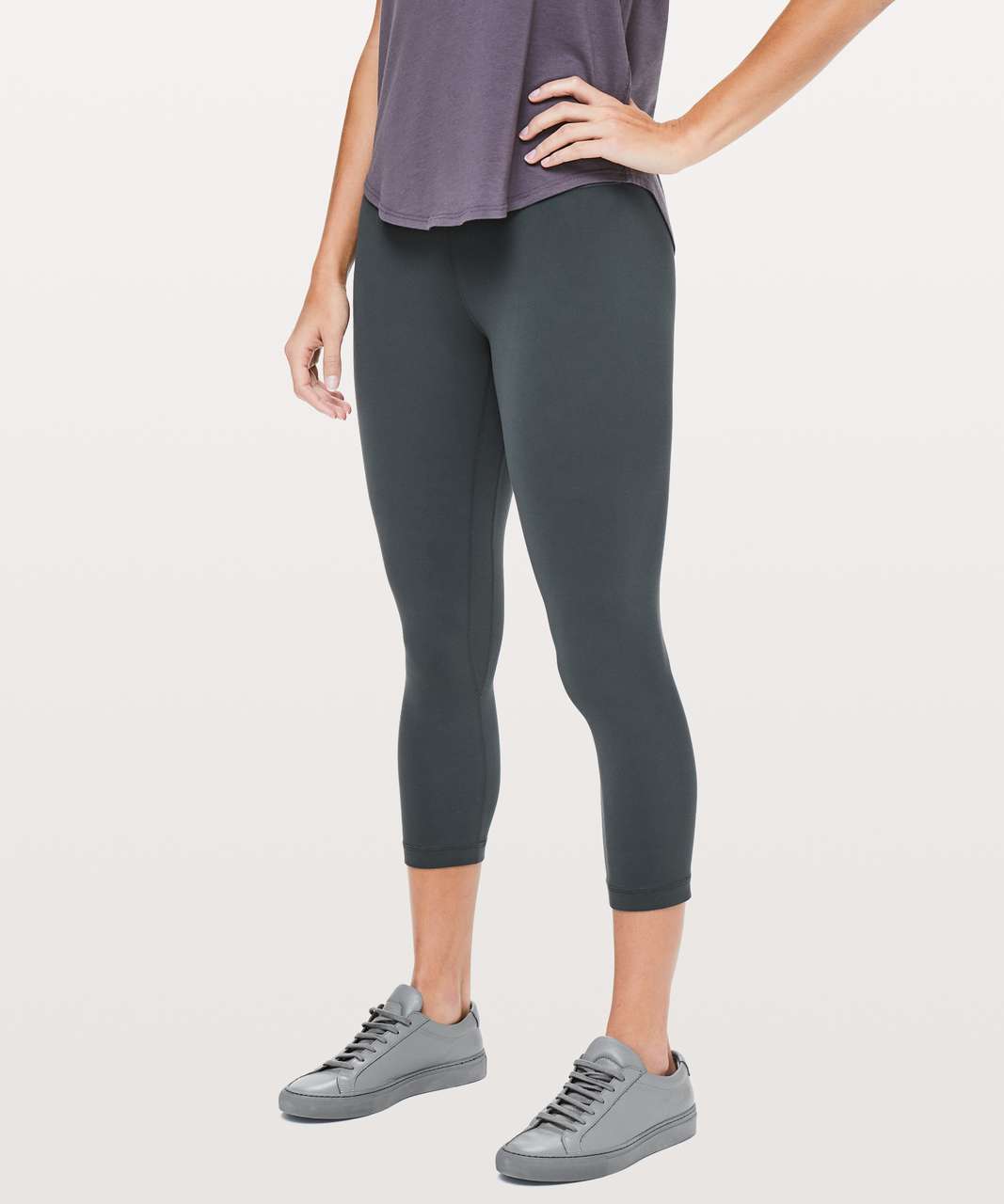 Lululemon Women's Active Crop 17'' Color Melanite Size 8 Stretch Mesh