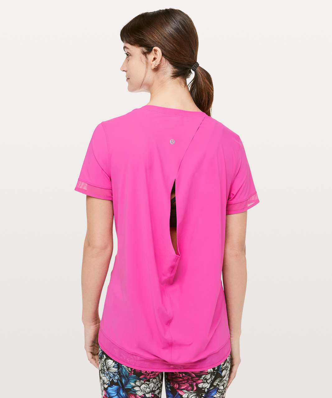 Lululemon Serve Up Some Sun Short Sleeve - Sonic Pink