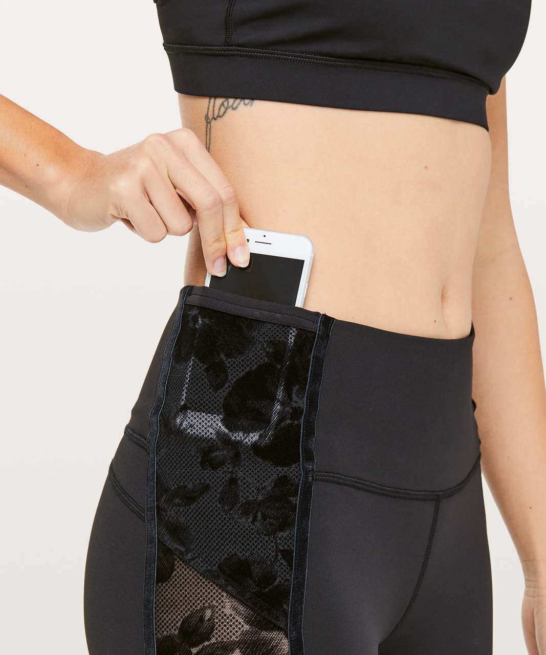 Lululemon Wunder Under Crop High-Rise *Flocked 21" - Black / Scatter Floral Black Black