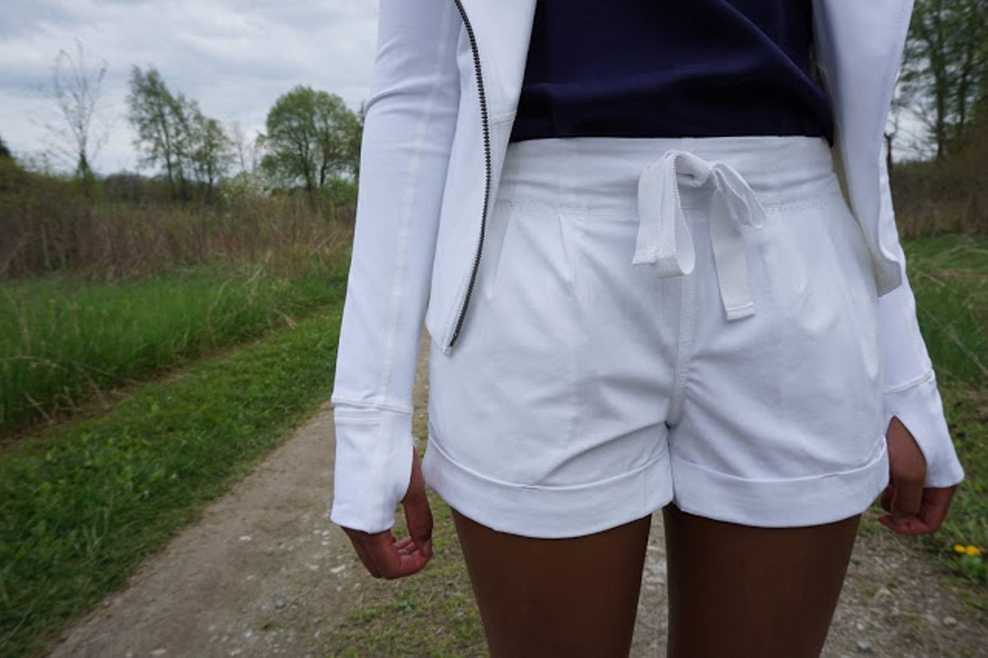 Lululemon Spring Break Away Short II - White