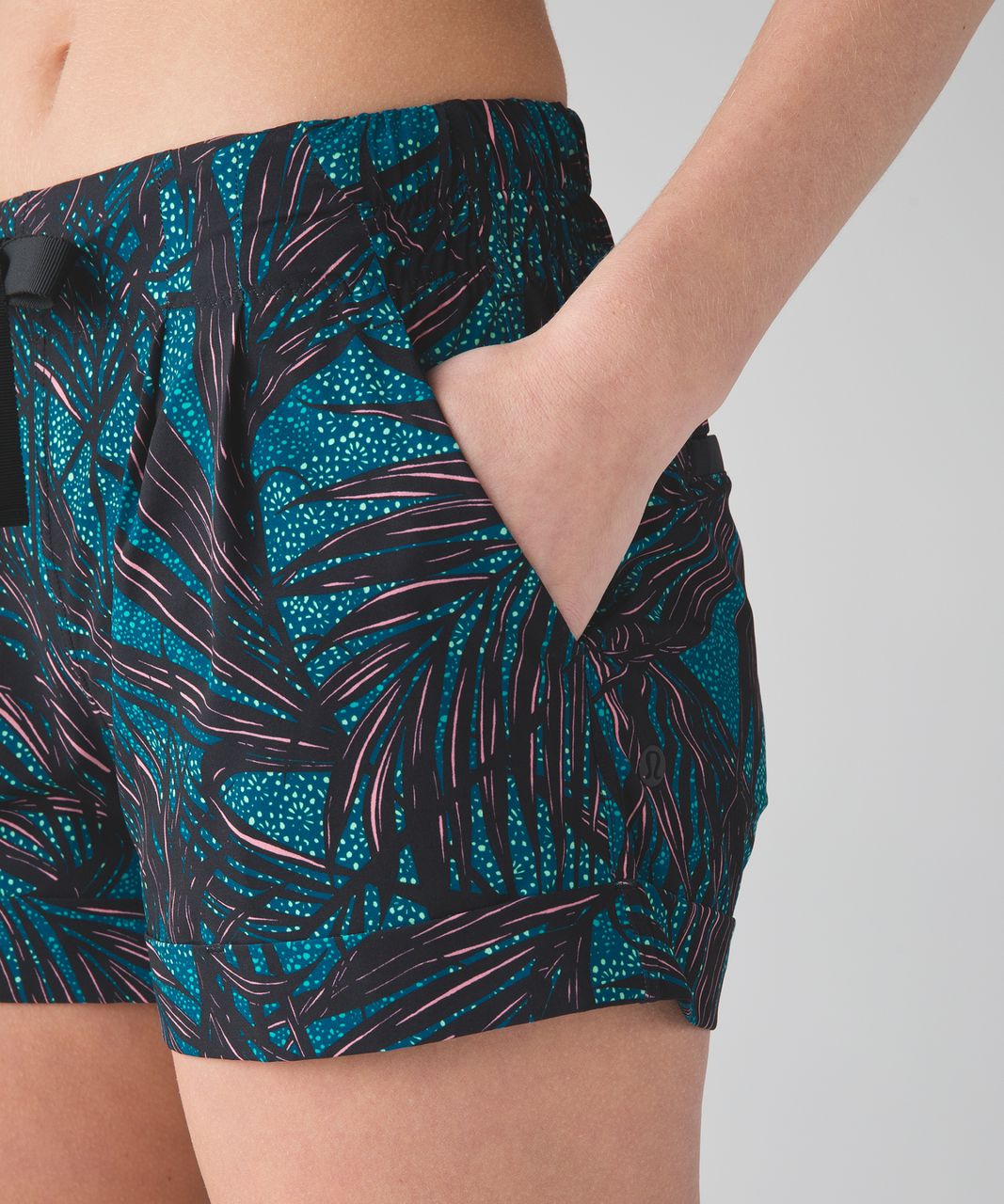 Lululemon Spring Break Away Short II - Palm Lace Tofino Teal Multi