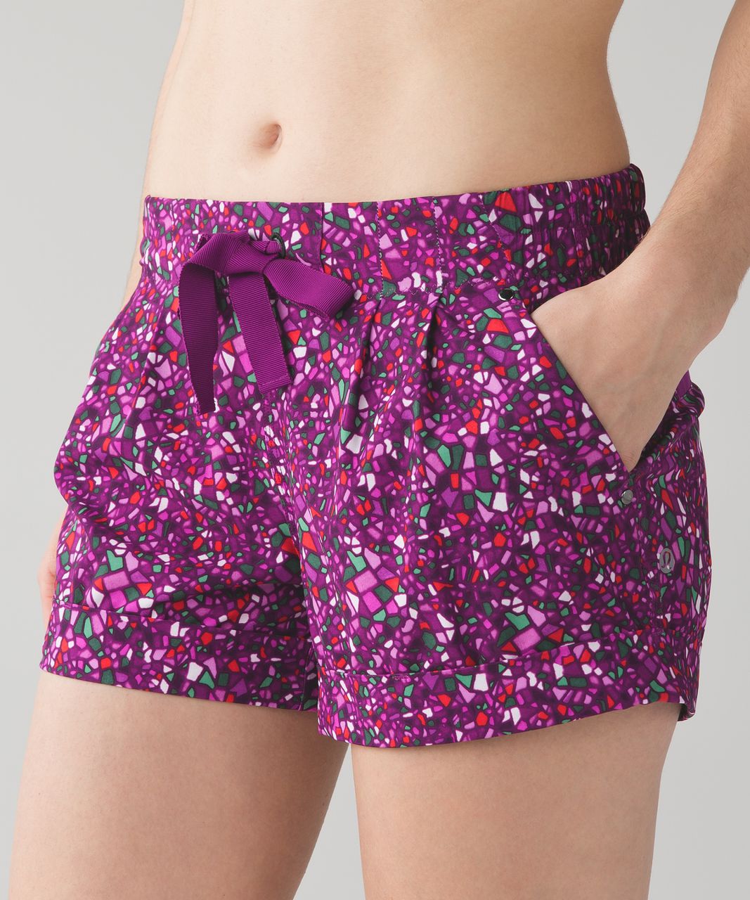 Lululemon Spring Break Away Short - Paradise Camo Multi