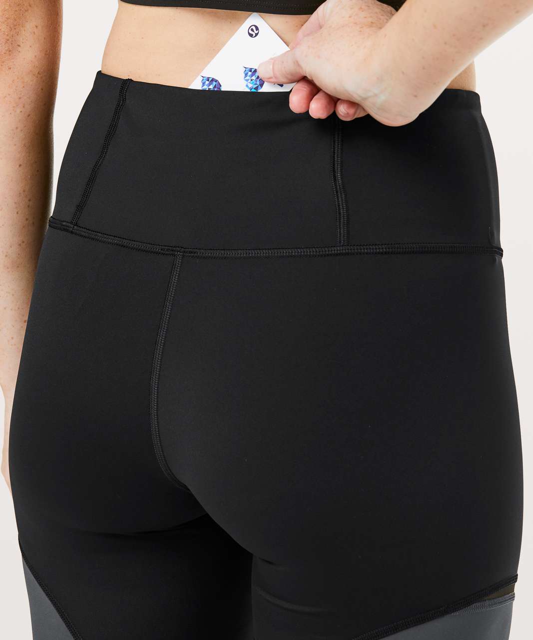 https://storage.googleapis.com/lulu-fanatics/product/43780/1280/lululemon-colour-me-ombre-tight-28-black-obsidian-titanium-036141-254042.jpg