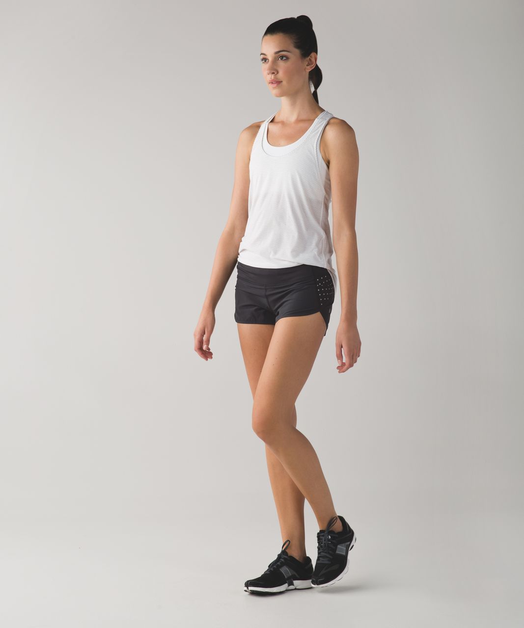 Lululemon Speed Short - Black (Reflective Dots)