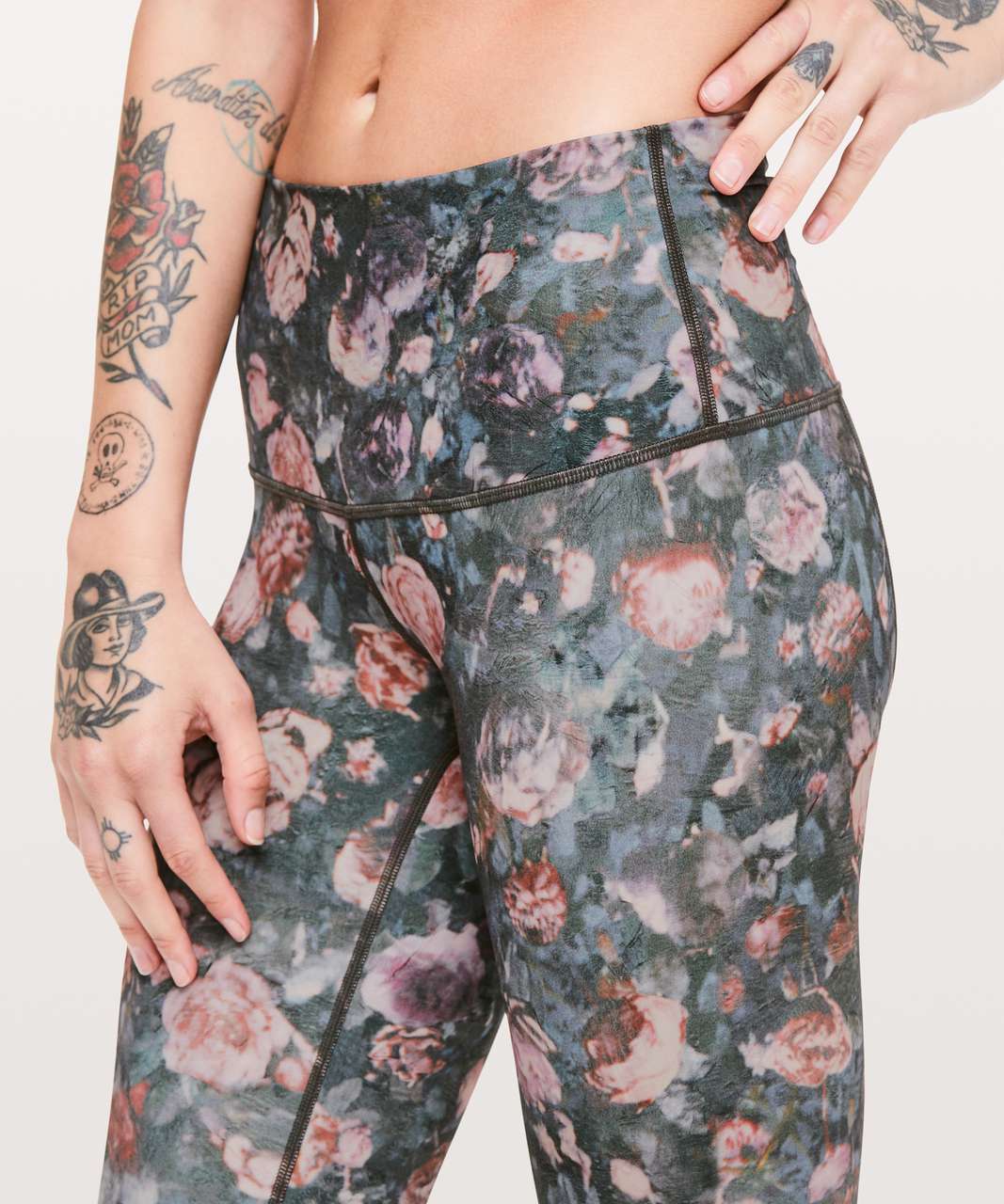 Lululemon Wunder Under Crop II (Special Edition) *Scallop 24" - Frosted Rose Multi / Melanite