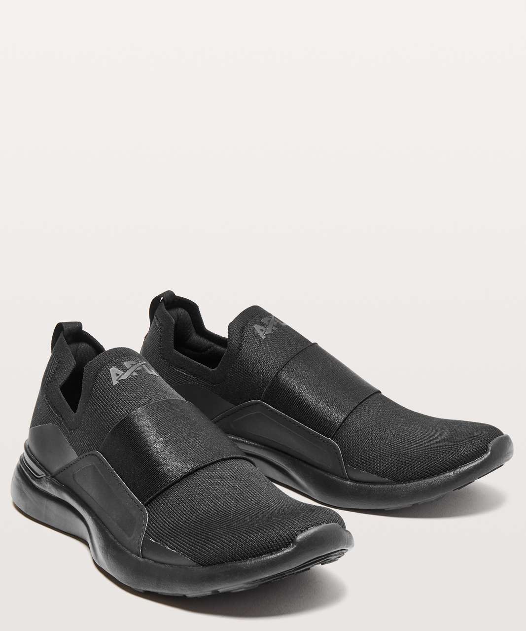 black resistant shoes