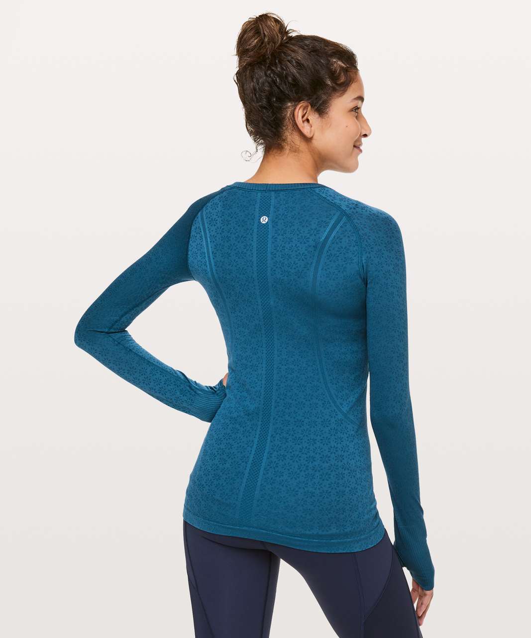 Lululemon Swiftly Tech Long Sleeve Crew - Carbon Blue / Carbon Blue