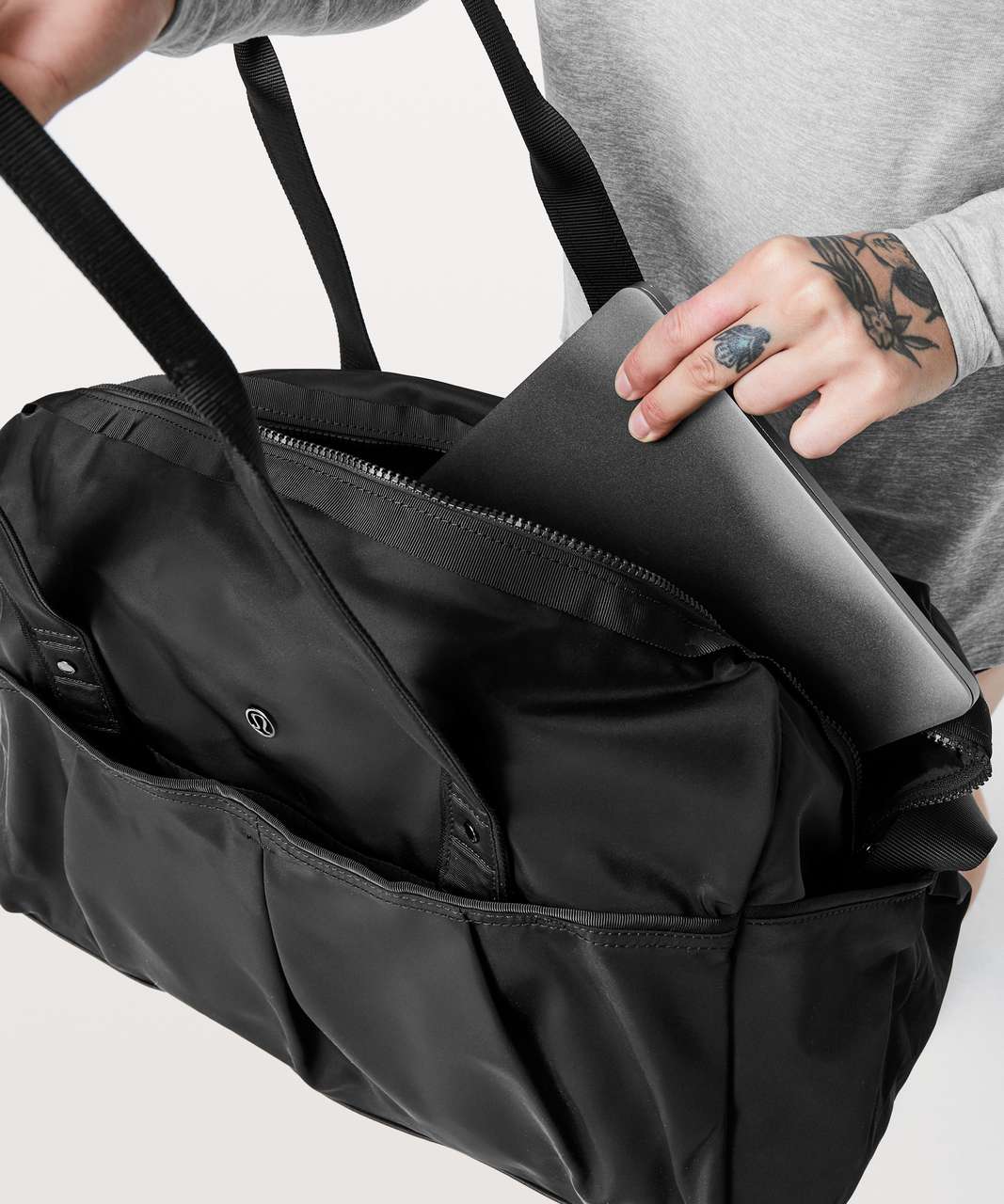 lululemon all day duffel review