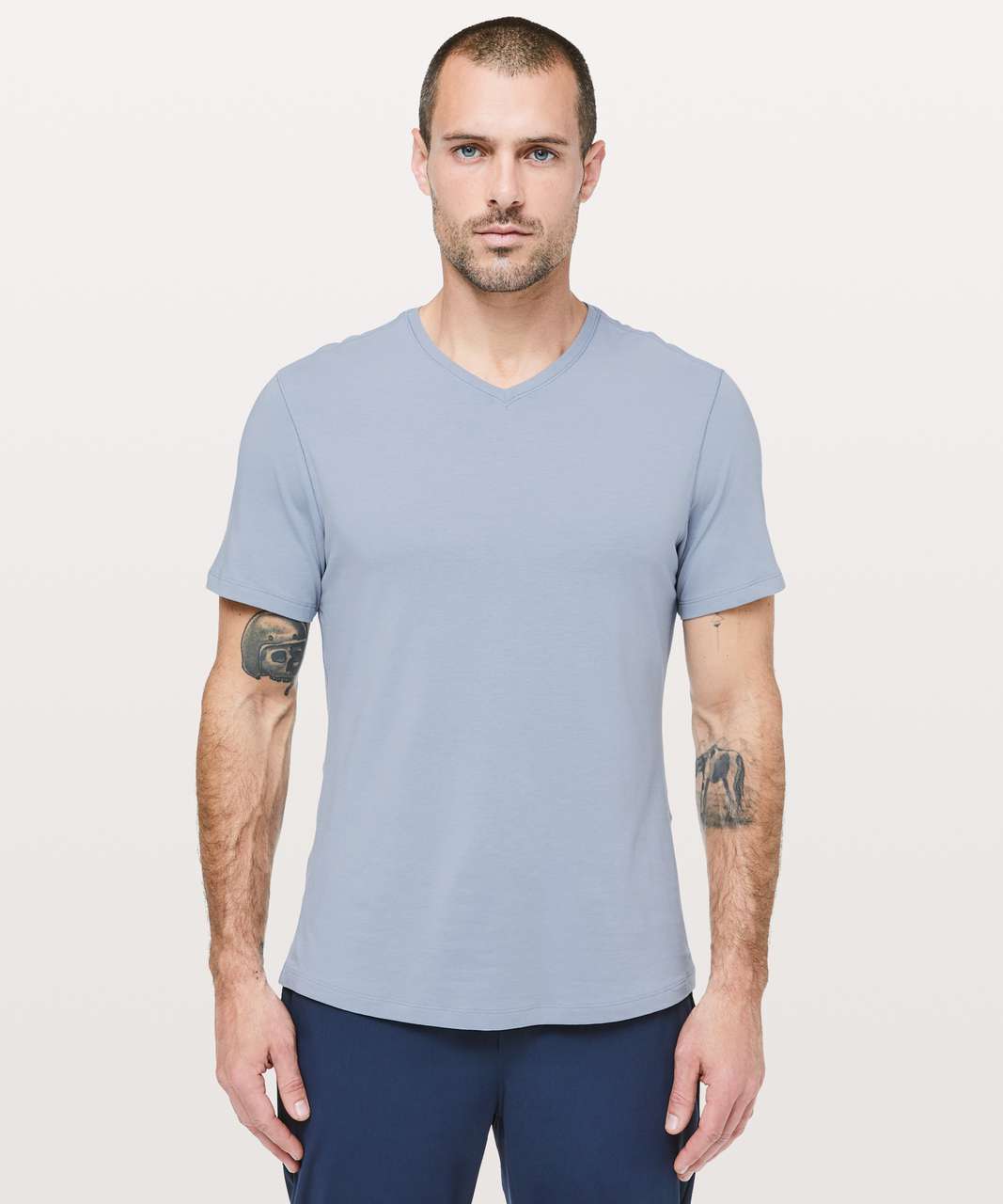 Lululemon 5 Year Basic V *Updated Fit - Silverado