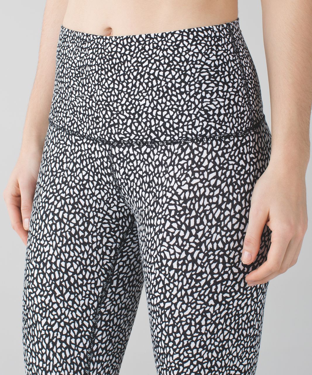 Lululemon Wunder Under Crop (Hi-Rise) - Miss Mosaic Black