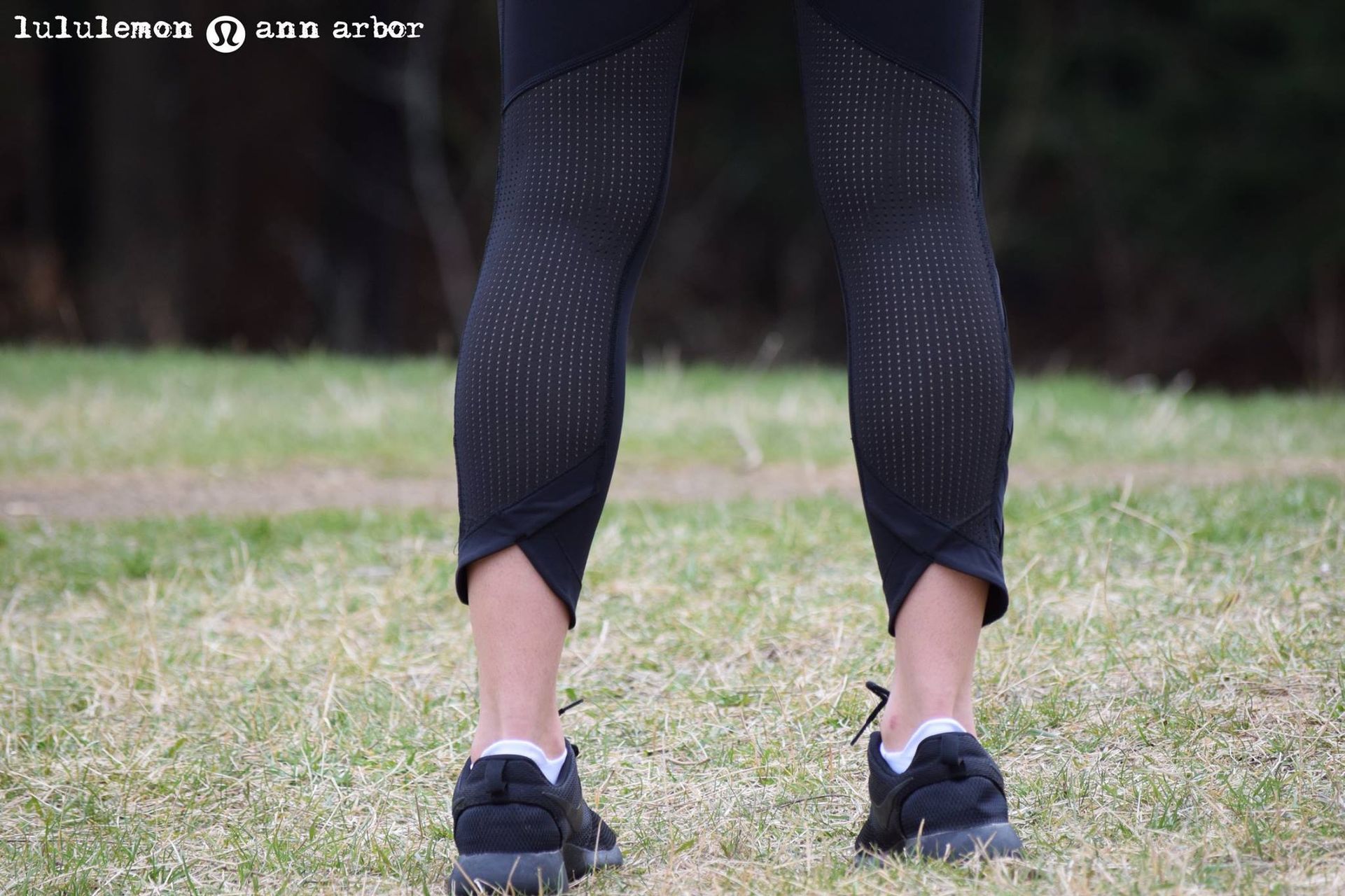 ZYIA Active Review: Black Coral Ventilation Light n Tight Hi-Rise 7/8