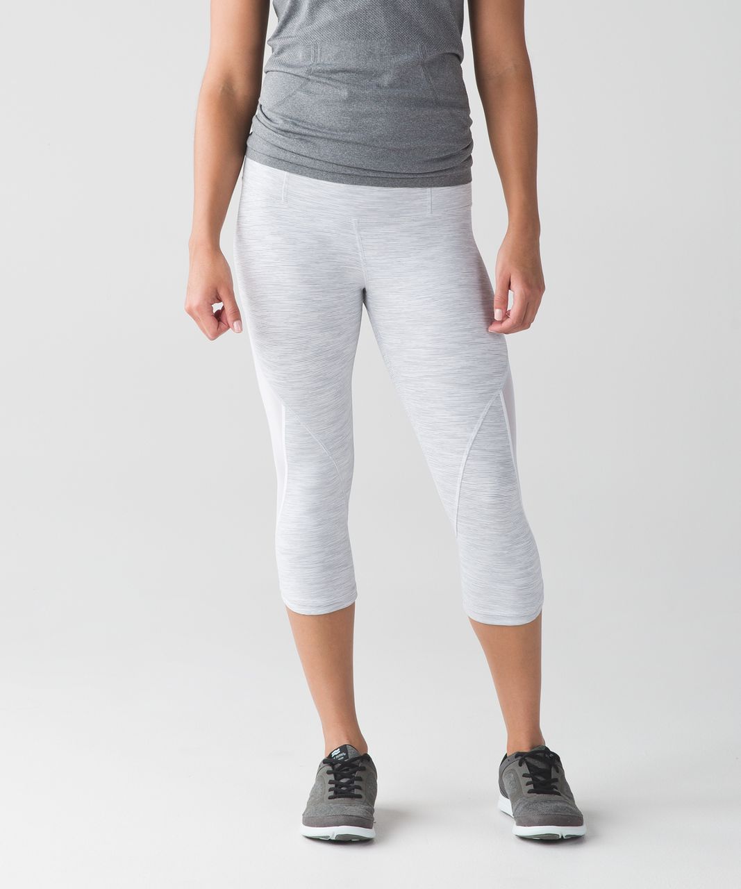 Lululemon Run With The Sun Crop - Wee Are From Space Nimbus Battleship / White