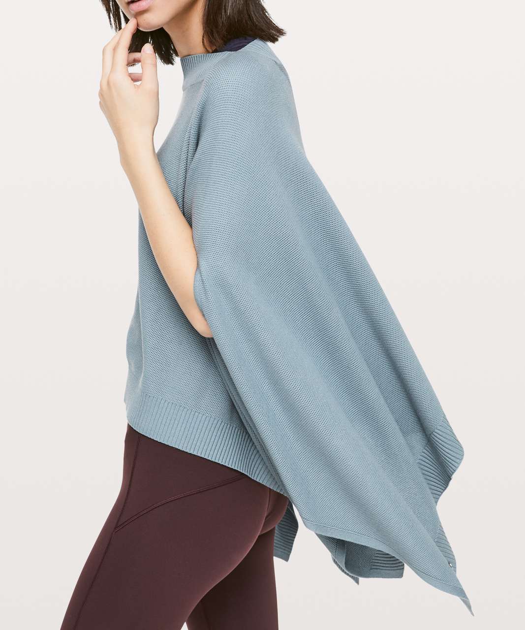 Lululemon Forward Flow Cape - Blue Cast