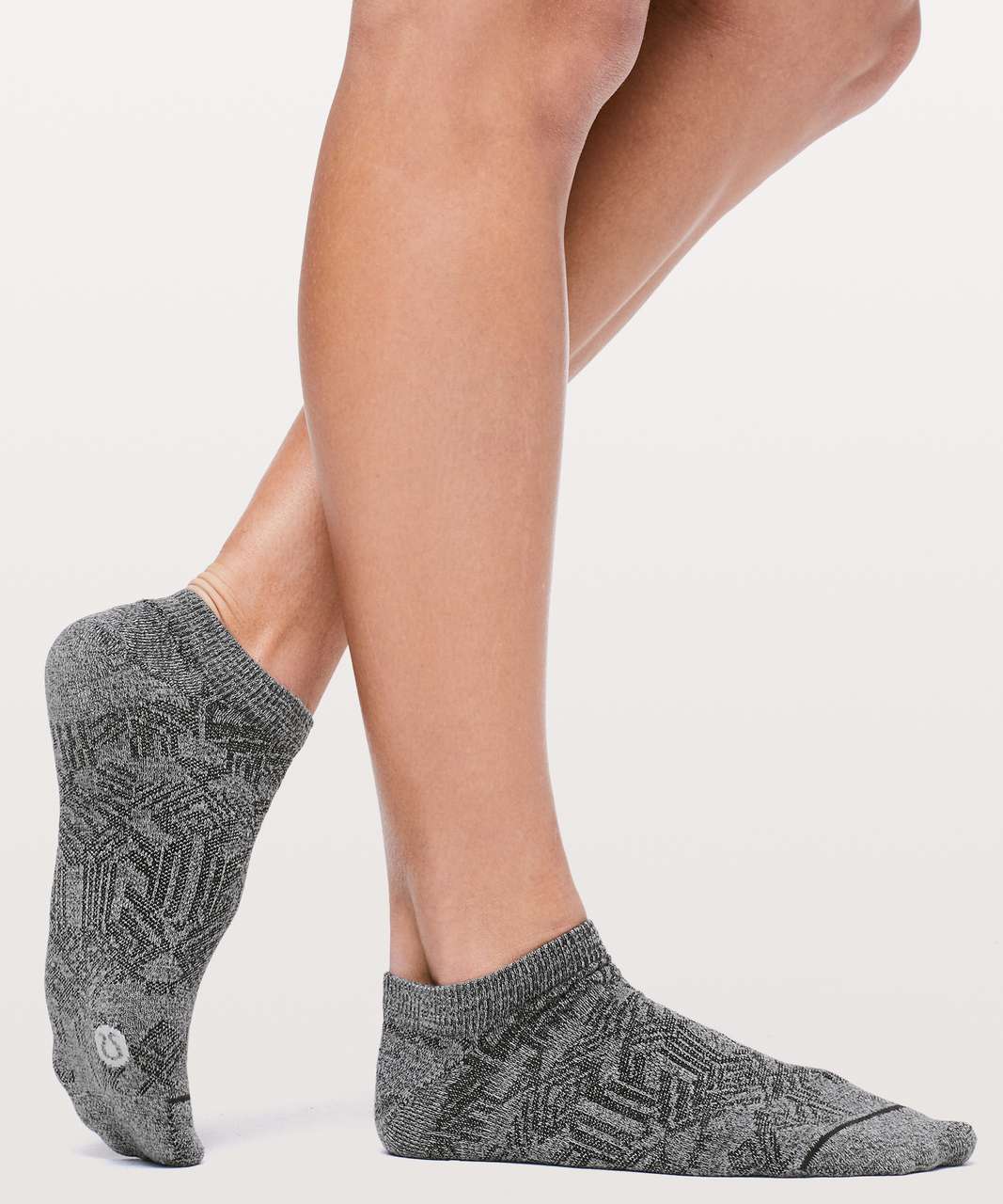 Lululemon On The Fly Sock *3-Pack - White / Asphalt Grey / Black