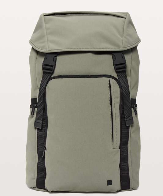 Command the Day Backpack 25L curated on LTK