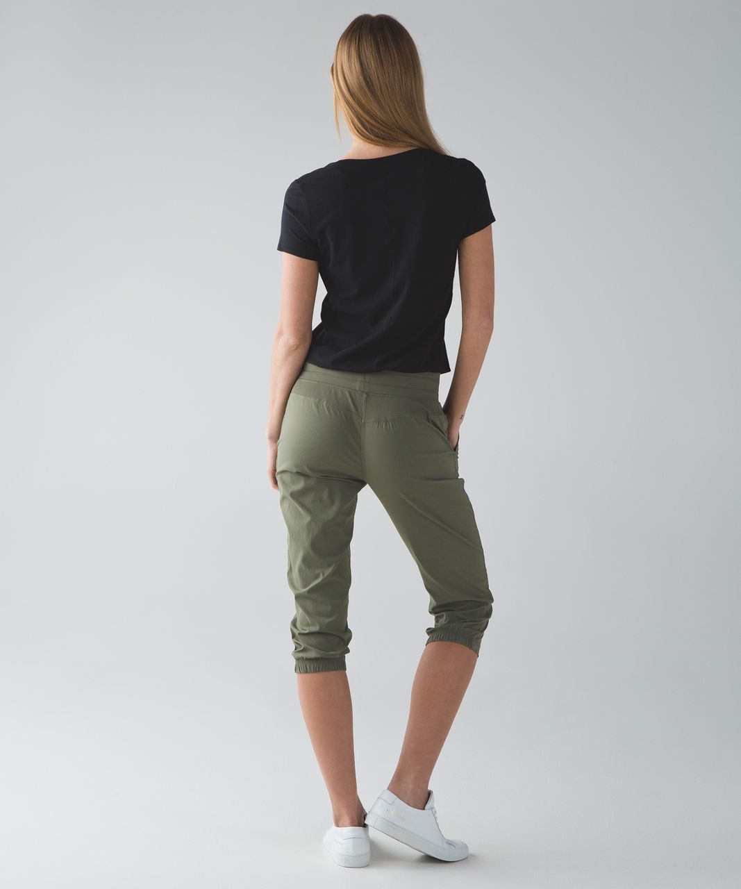 Lululemon Studio Crop II - Fatigue Green