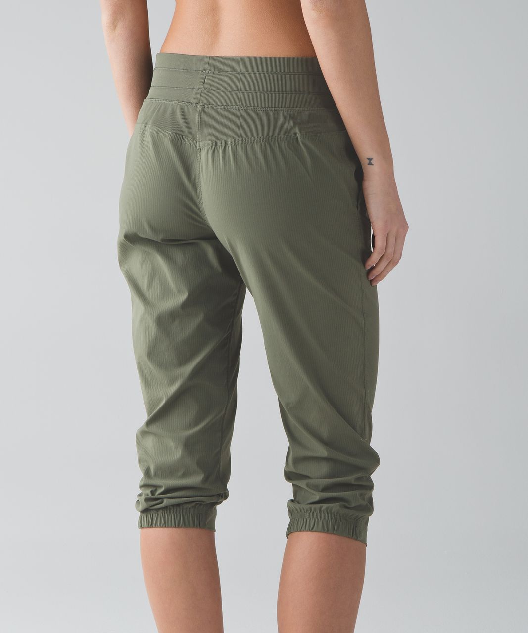 Lululemon Studio Crop II - Fatigue Green