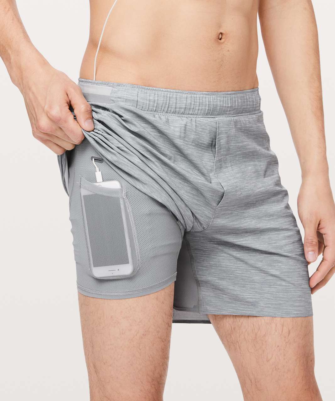 loving my white opal 6” Surge shorts! LINER FITS AN IPHONE 7+! 😊 :  r/Lululemen