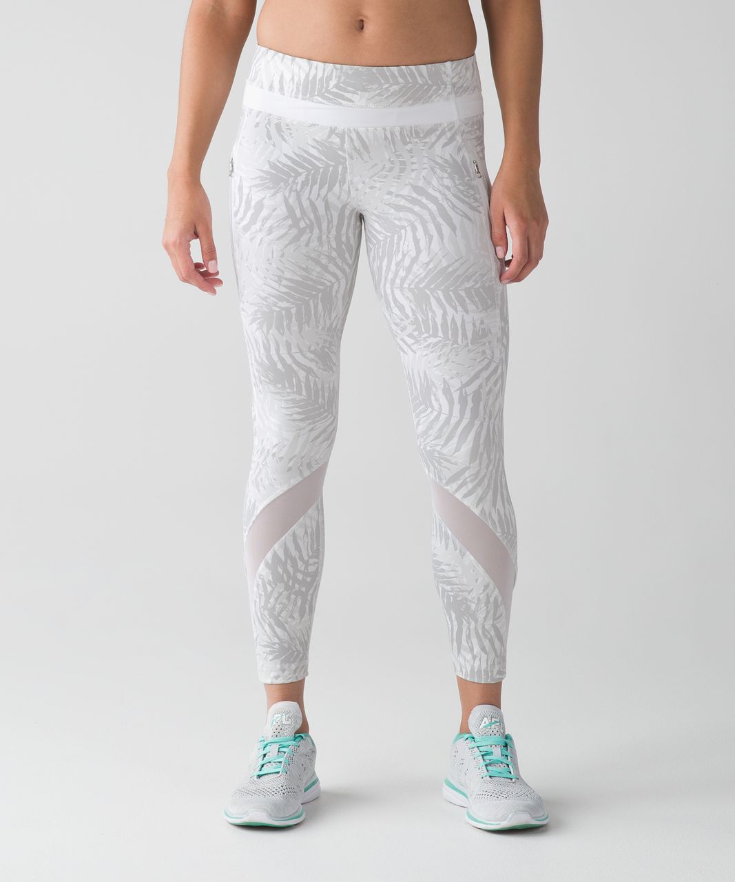 Lululemon Inspire Tight II Miss Mosaic White / Black Leggings size US –  Afashionistastore