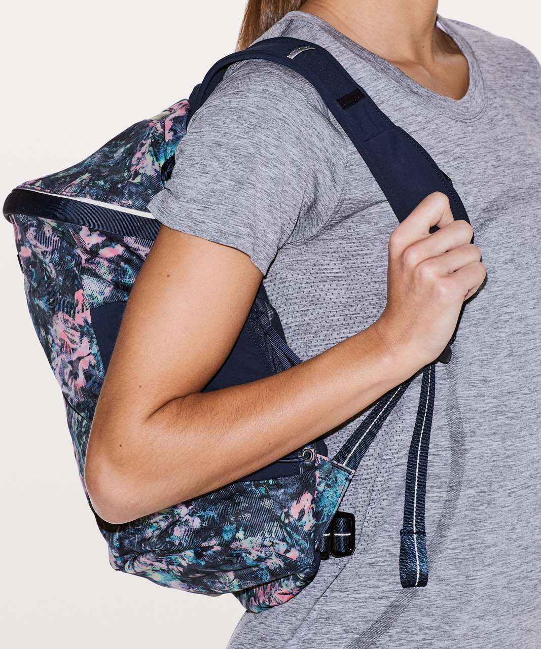 Lululemon Run All Day Backpack II *13L - Dappled Daze Multi / True Navy