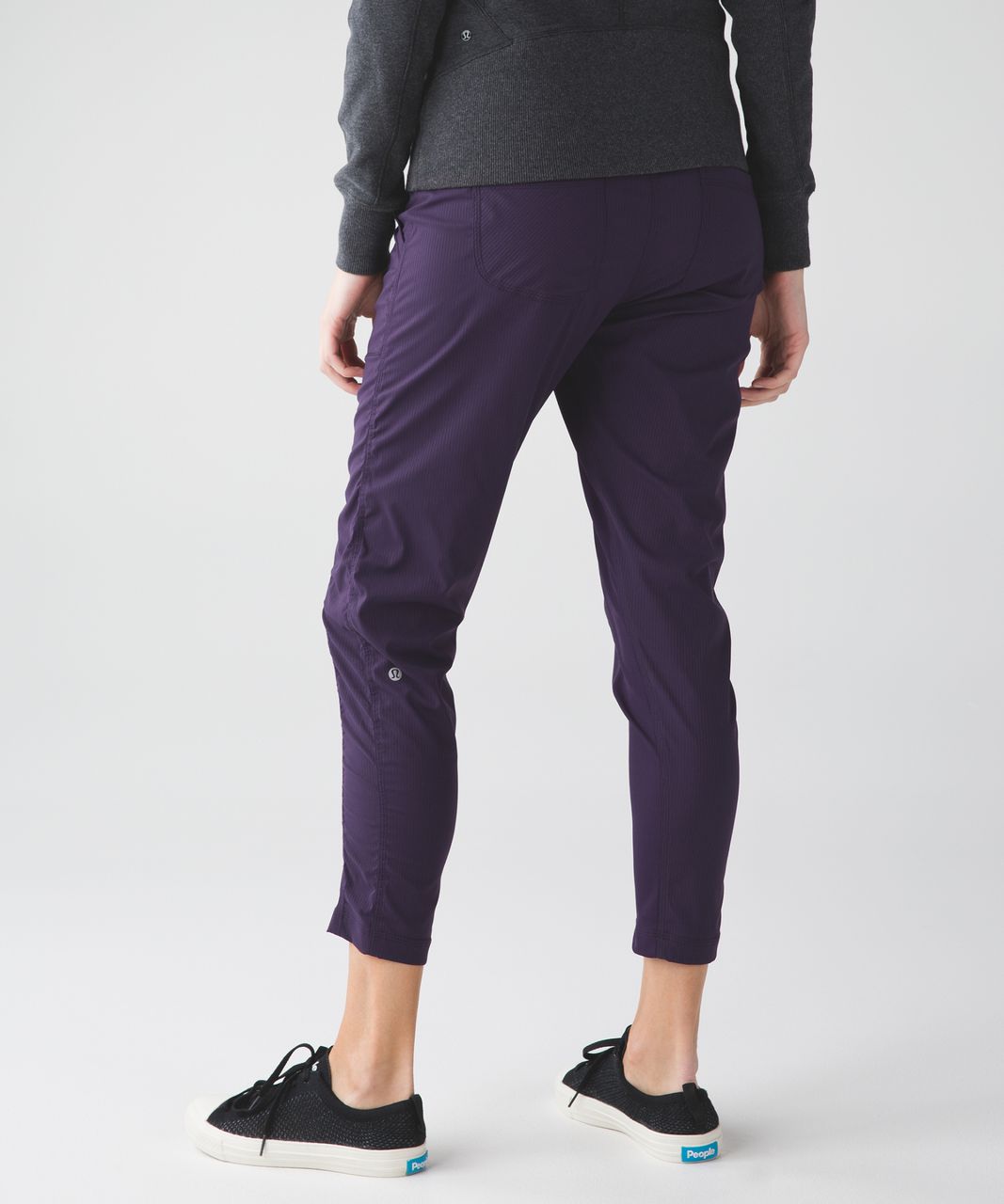 Lululemon street to studio pants review regal plum 1 - Agent Athletica