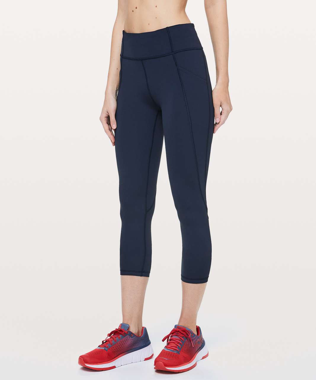 Lululemon Time To Sweat Crop 23 in Dark Olive Size 4 W6AWSS