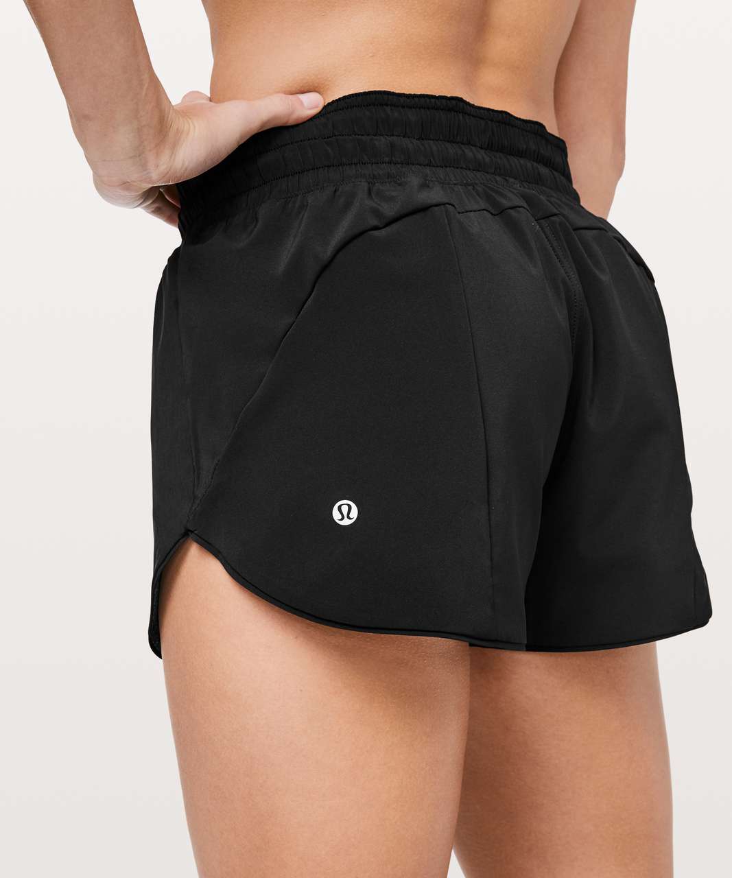 lululemon - black lululemon shorts on Designer Wardrobe