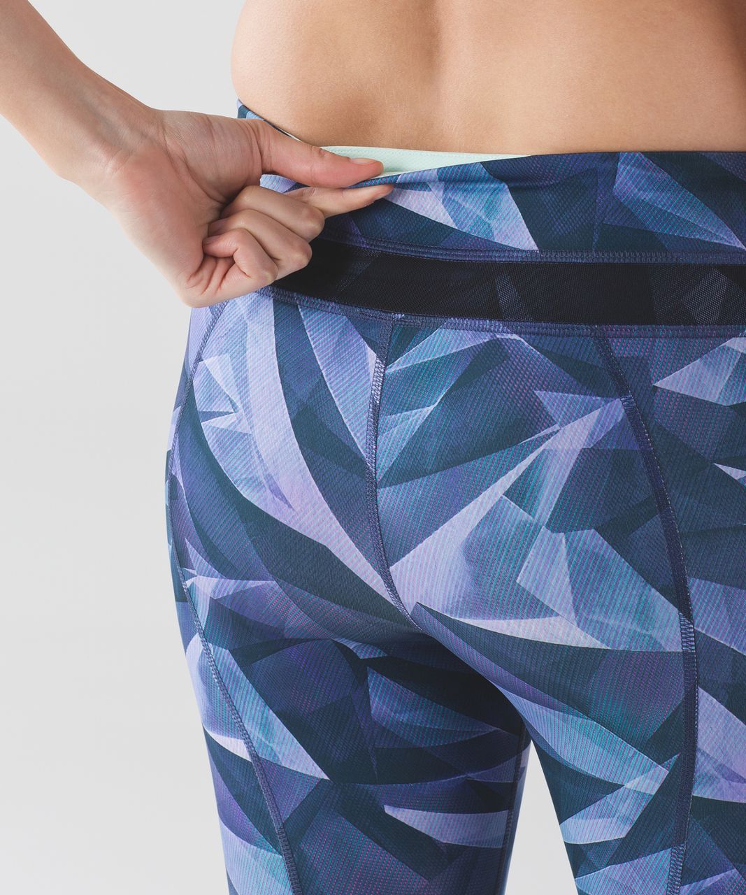 Lululemon Inspire Tight II (Mesh) - Pretty Prism Multi / Black