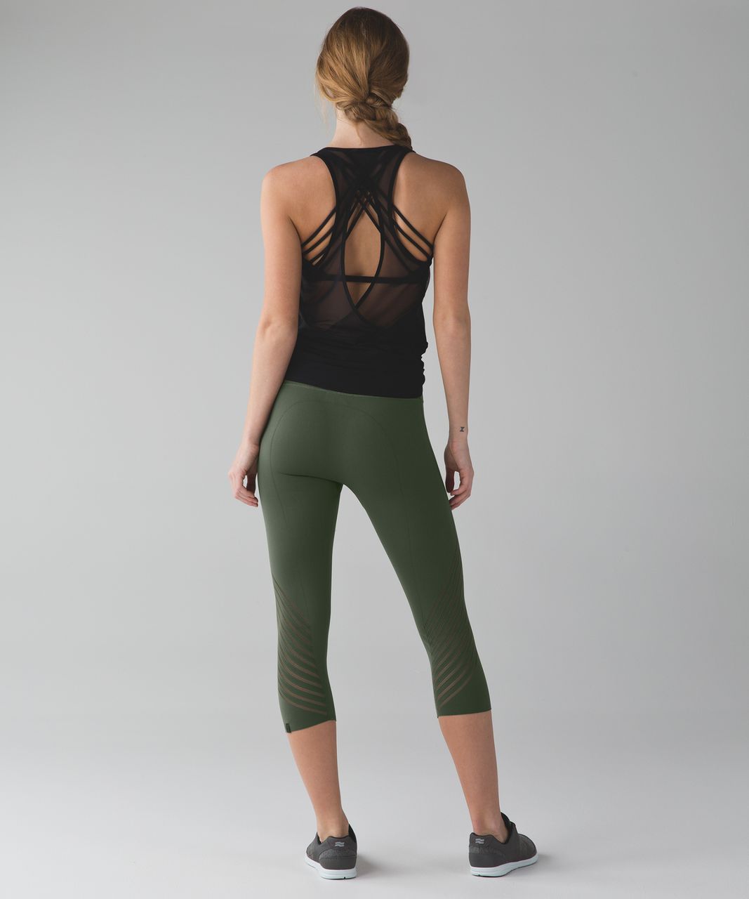 Lululemon Enlighten Crop - Fatigue Green