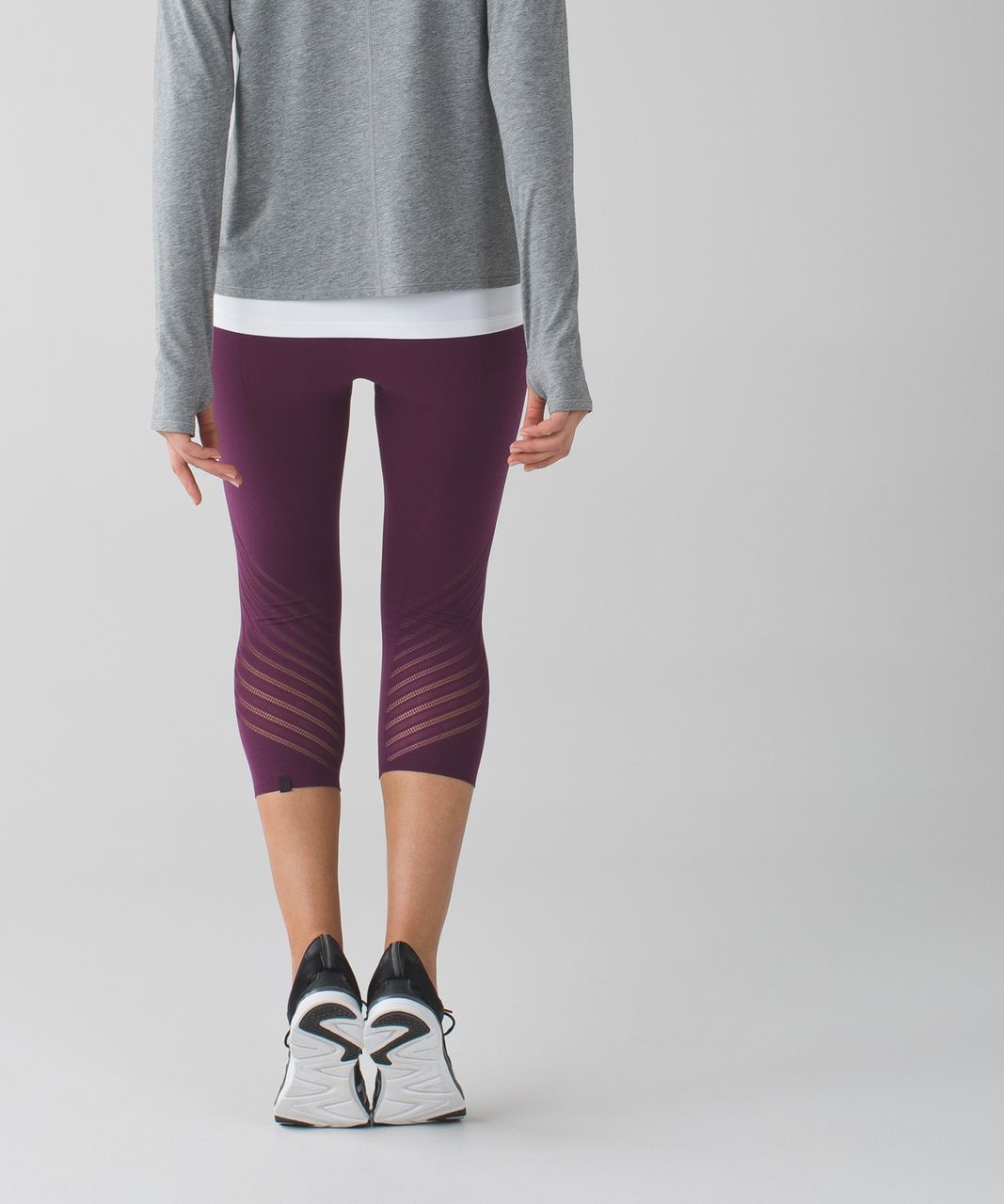 Lululemon Enlighten Crop - Plum