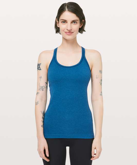 OOTD: Moss Rose Ebb To Street Tank, Black Energy Bra Peek, Wunder