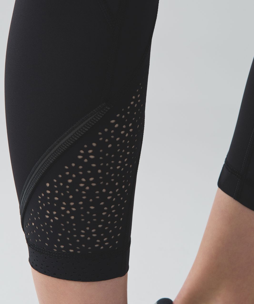 Lululemon Inspire Tight II - Black (Laser Cut)