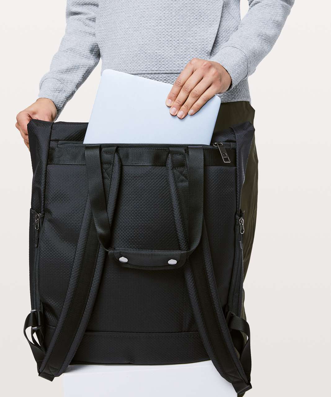 Lululemon One Trek Mind Tote - Black