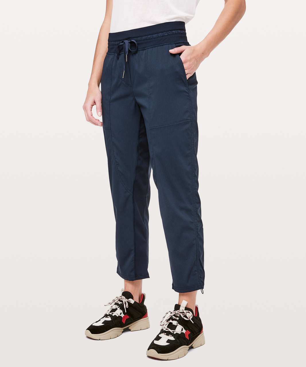 lululemon Dance Studio Mid-Rise Crop - Tracksuit bottoms - true navy/dark  blue - Zalando.de