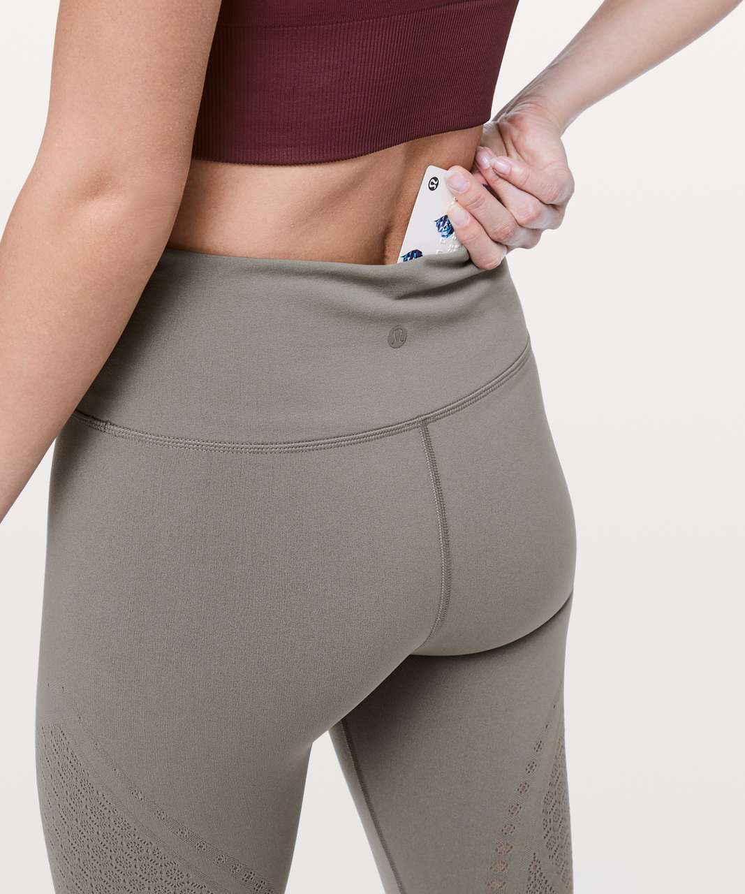 Lululemon Reveal 7/8 Tight in Deep Rouge