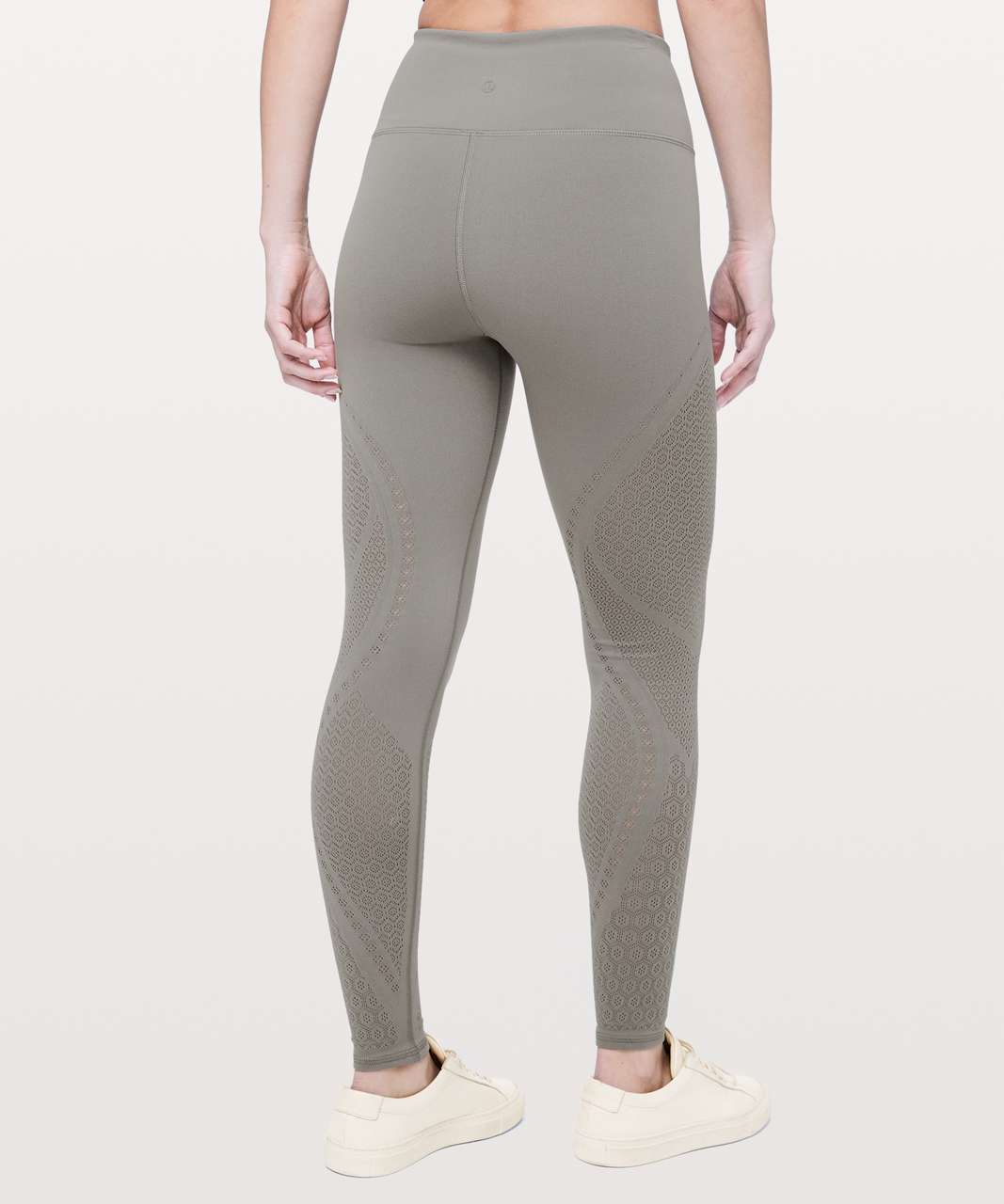 NWOT LULULEMON REVEAL Tight *En Avante 26 Black