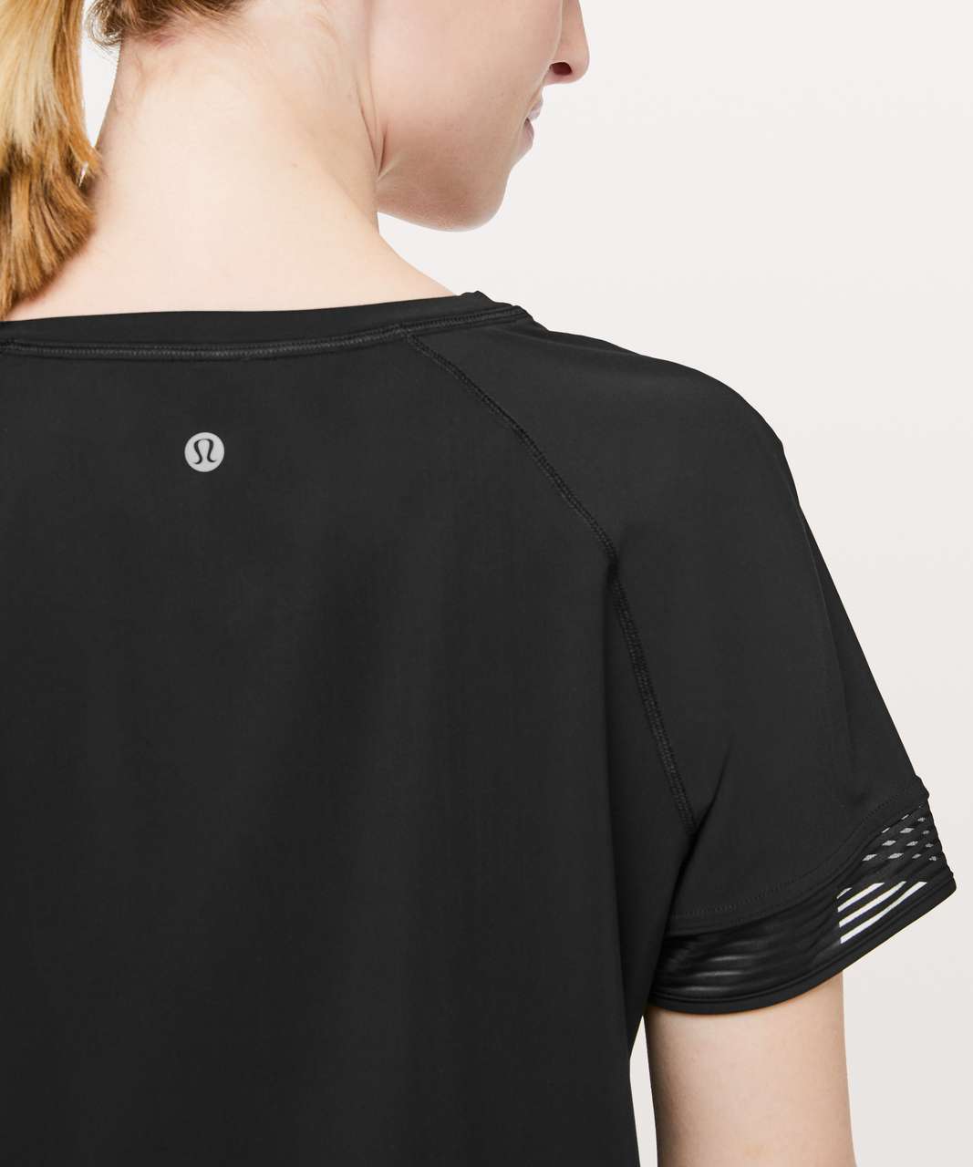 Lululemon Stripe In Stride Short Sleeve - Black