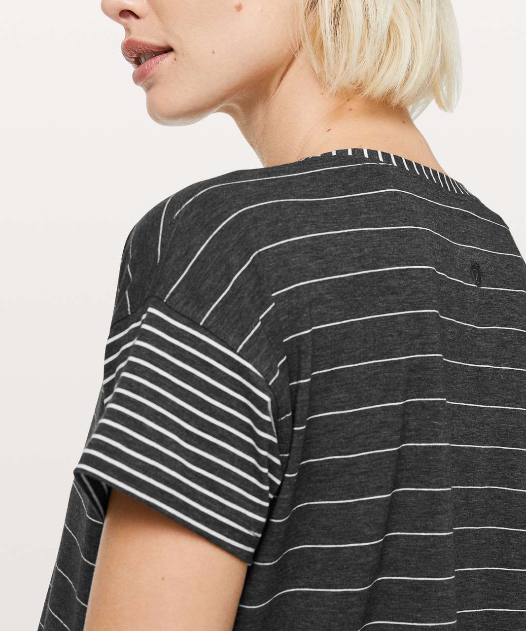 Lululemon Cates Tee - Short Serve Stripe Heathered Black White / Modern Stripe Heathered Black White