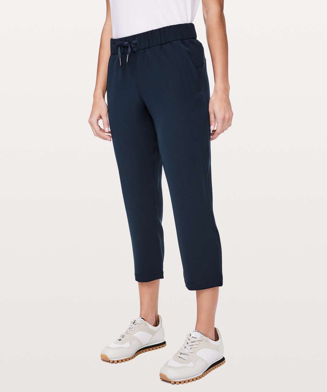 on the fly crop lululemon