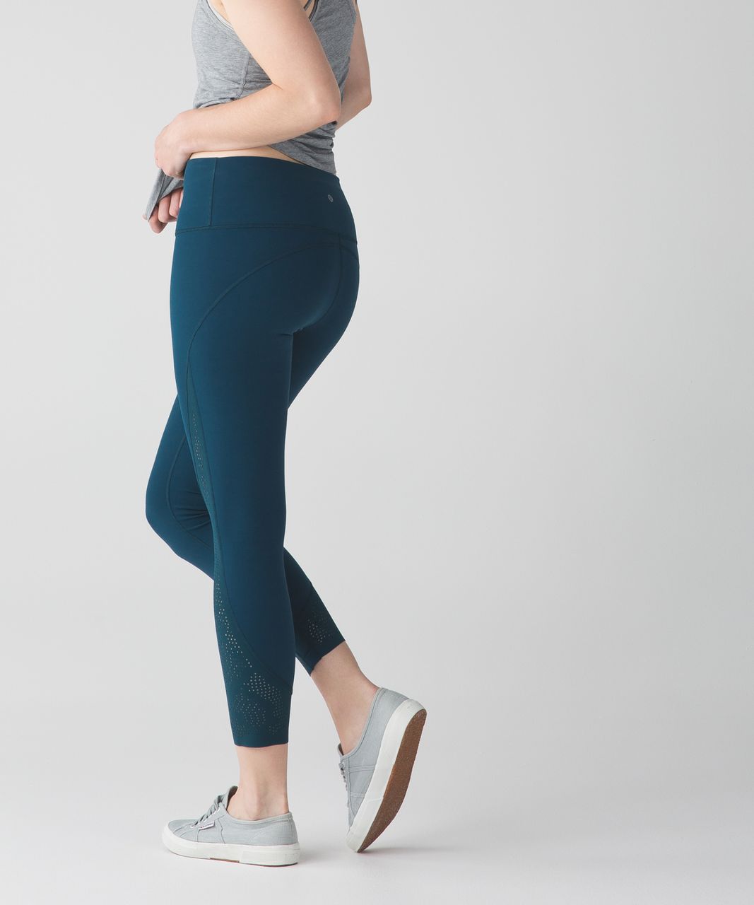 lululemon legging size 2 in Alberta - Kijiji Canada