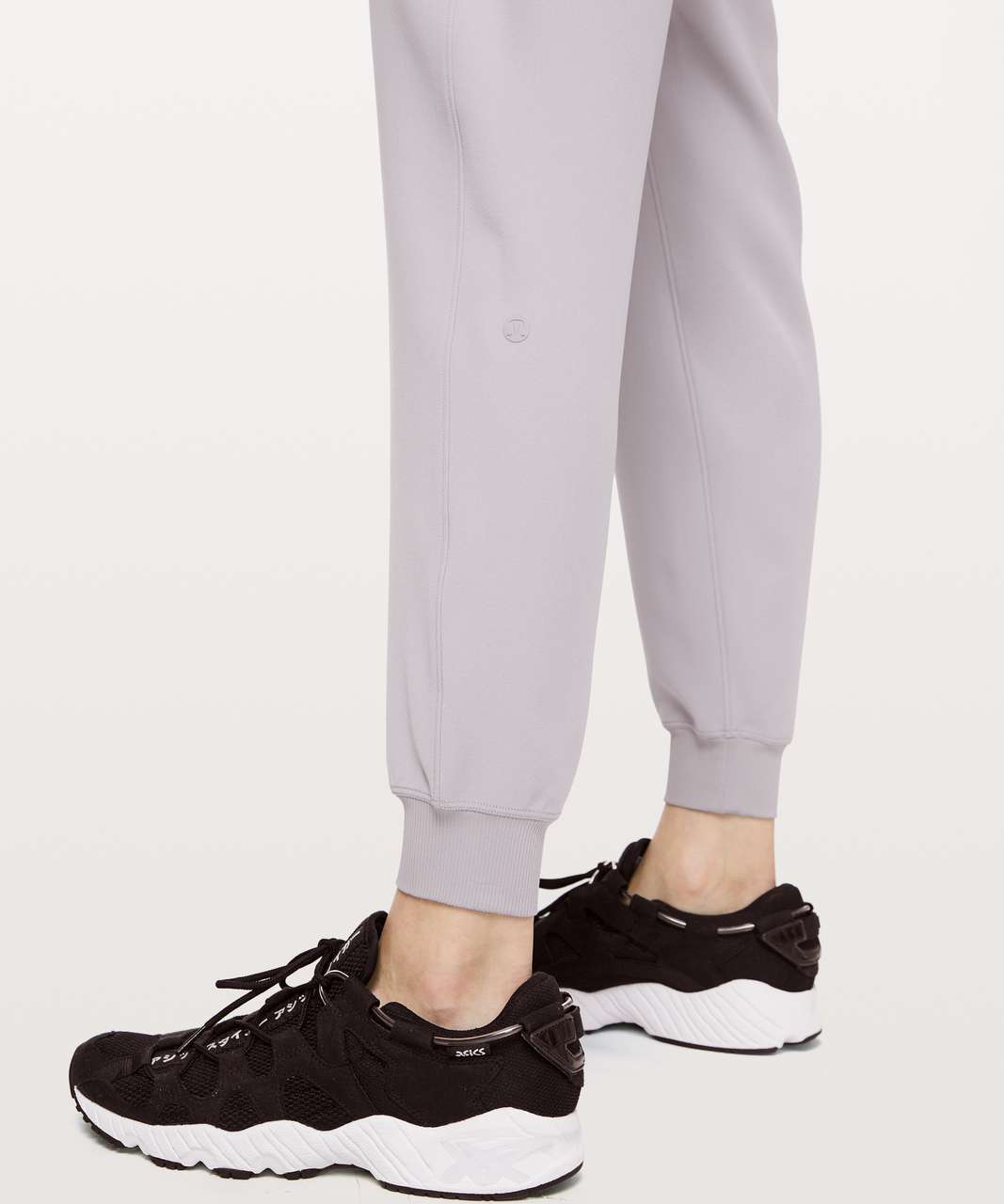 Lululemon On The Fly Jogger *Woven NWT Size 2