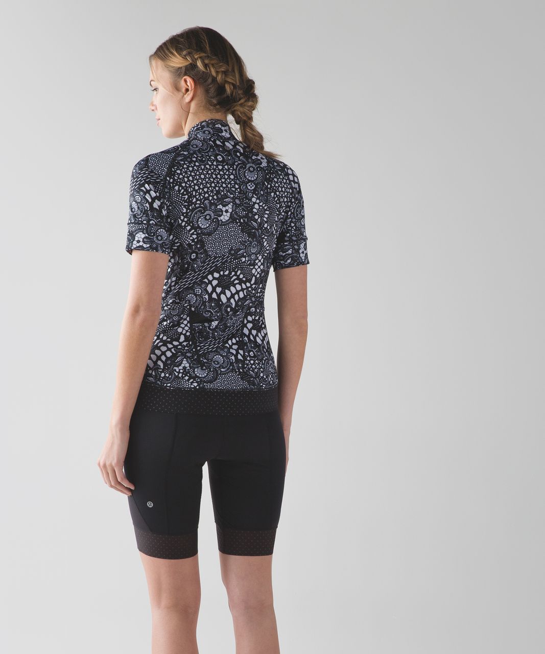 Lululemon Leader of the Pack Short II - Black