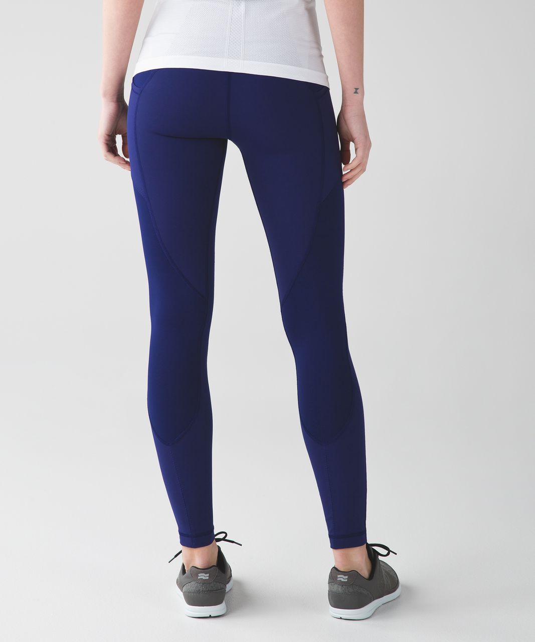 Hero blue align pant II size 6  Outfits with leggings, Lululemon