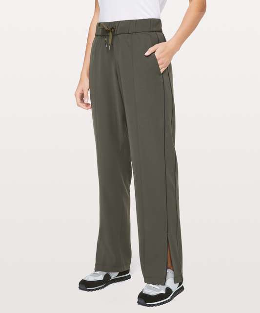 Lululemon On the Right Track Pant - Black / White - lulu fanatics